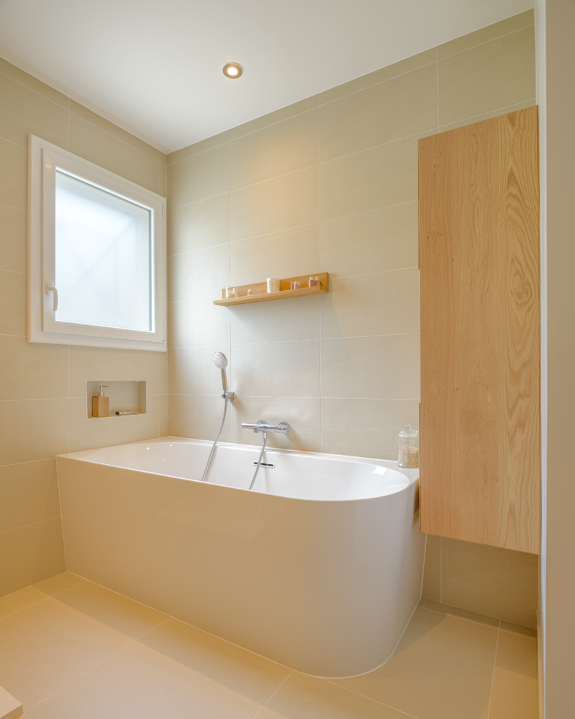 Baignoire semi ilot